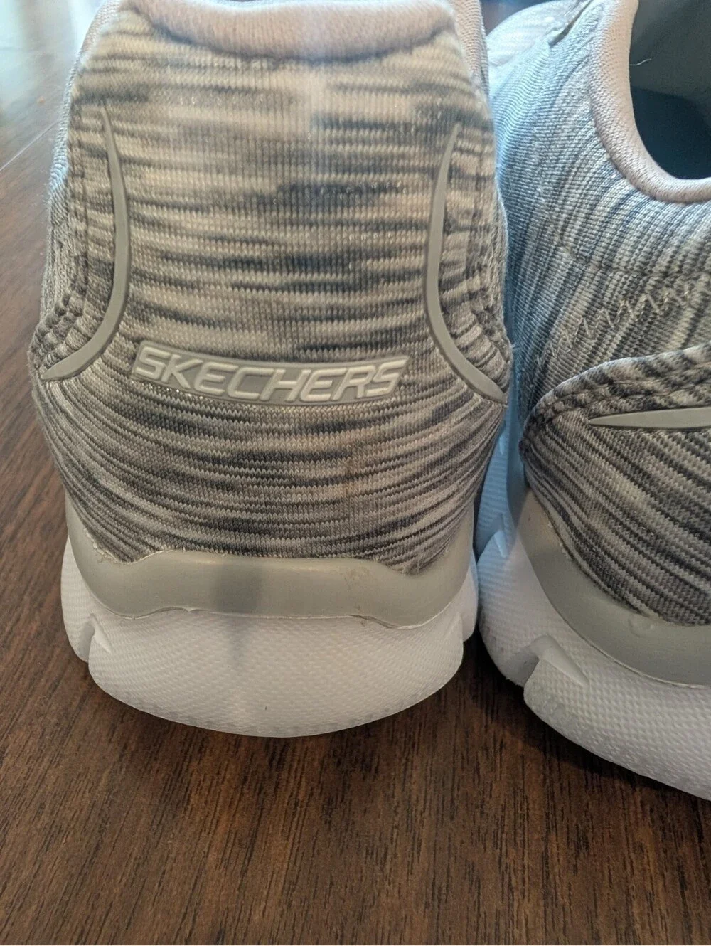 Skechers Relaxed Fit Air Cooled Memory Foam Slip On Shoes Women's Sz 6.5 gray